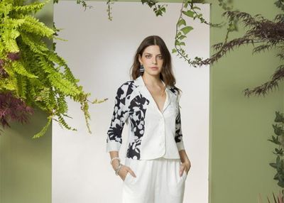 Maloka: At The Opera Linen Blazer