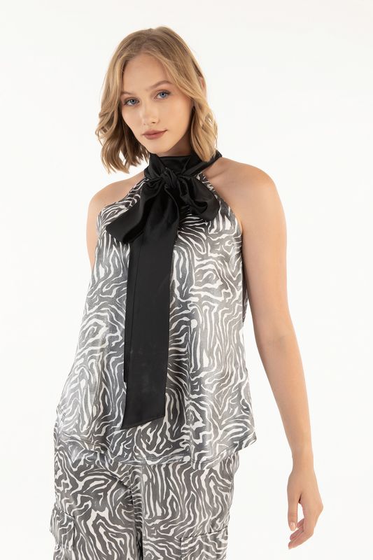 Isle Apparel By Wild Curves: Hunter Oscar Top Isle Apparel By Wild Curves: Hunter Oscar Top