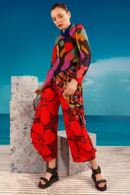 Kozan By Wild Curves: Jade Pant In Hibiscus & Black (CV-3911)