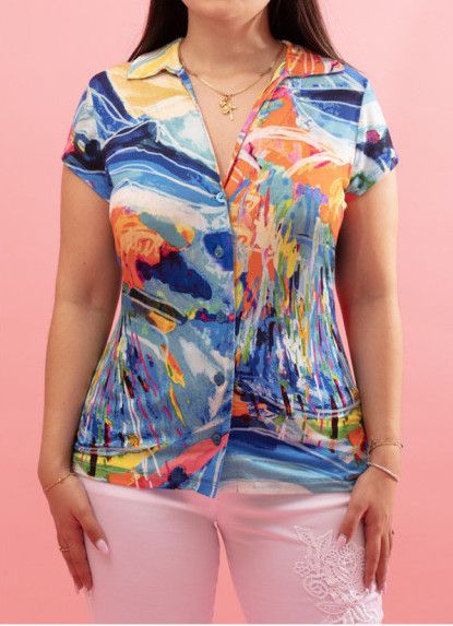 Maloka: Isle of Beauty Buttoned Top