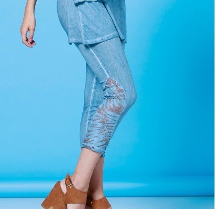 Maloka: Brushed Cotton Midi Fiji Leaf Legging SOLD OUT