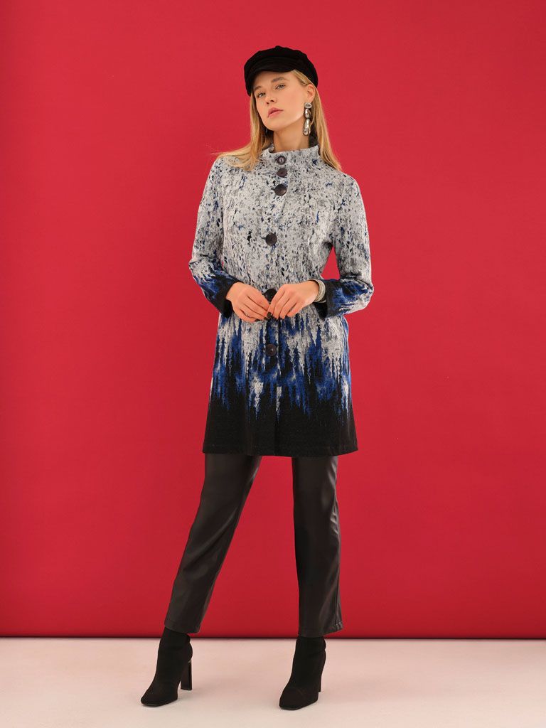 Dolcezza By Wild Curves: Storm Peaks Buttoned Coatigan Front