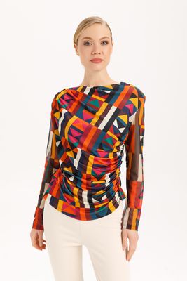 Isle By Wild Curves: Ruched Lohan Top Goes To Morocco Front