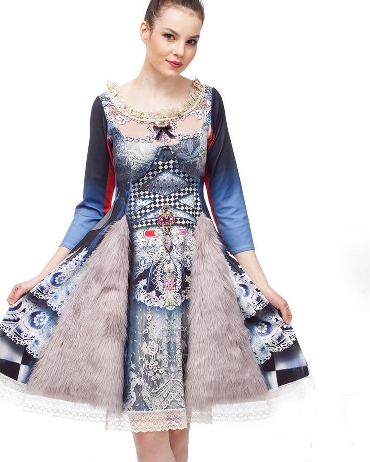 IPNG: Black Bows Winter Garden Illusion Midi Gown