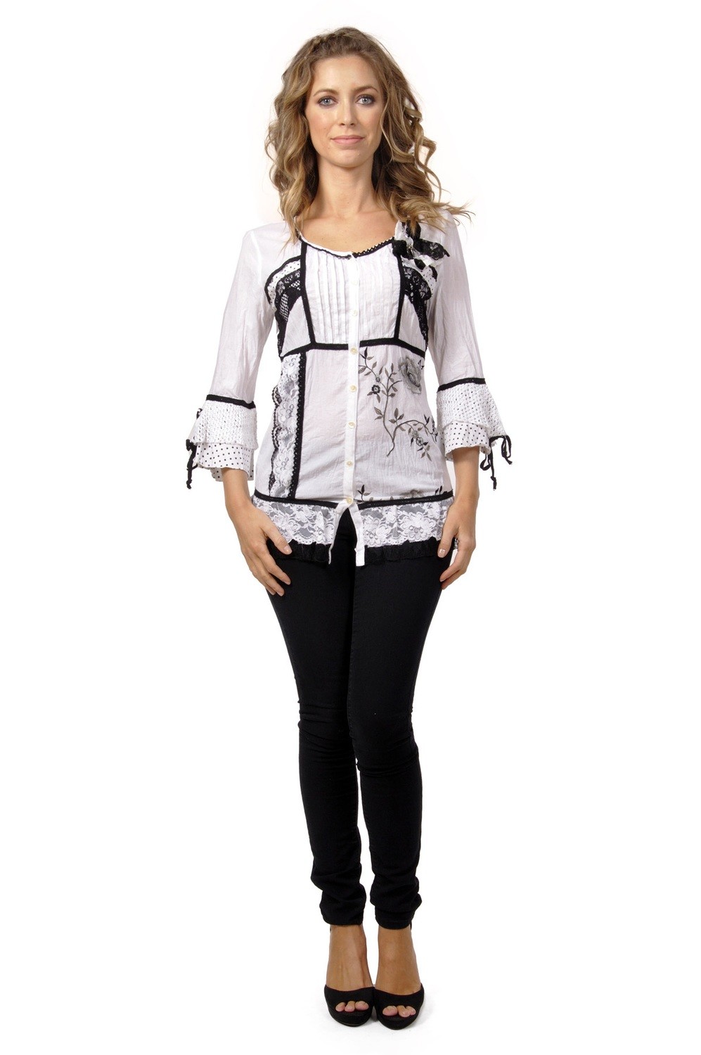 Savage Culture: Cotton &amp; Lace Sweet Sara Bow Buttoned Tunic