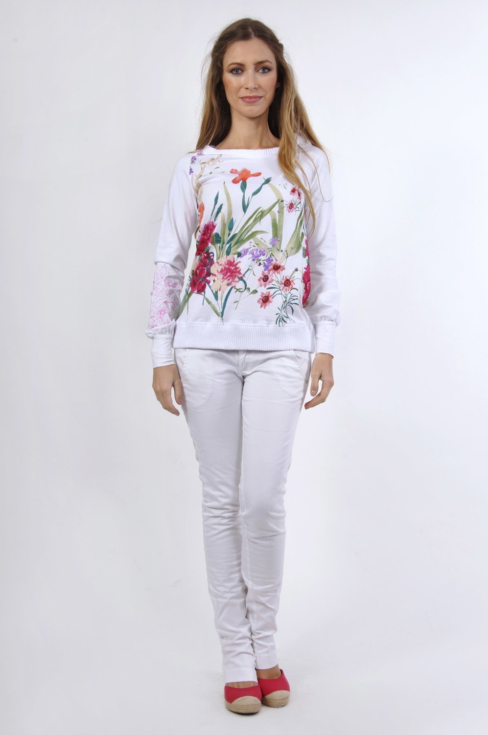 Savage Culture: Wild Flower Art Sweater Sibila