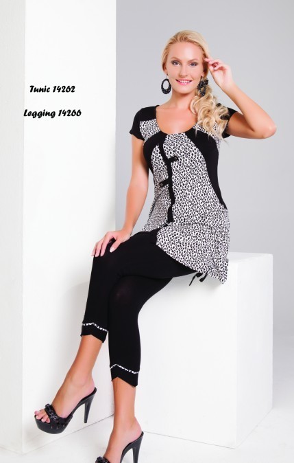 Dolcezza: V-Cropped Legging SOLD OUT