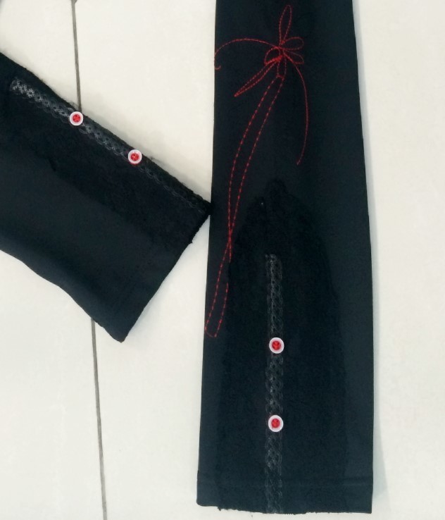 L33 Paris: Button & Lace Velvet Lined Legging (3 Left!)