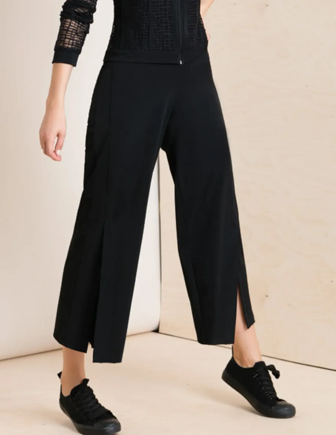 Maloka: Side Slit Rebel Pant