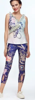 IPNG: Winter Rose Garden Peek-A-Boo Lokoometric Illusion Legging
