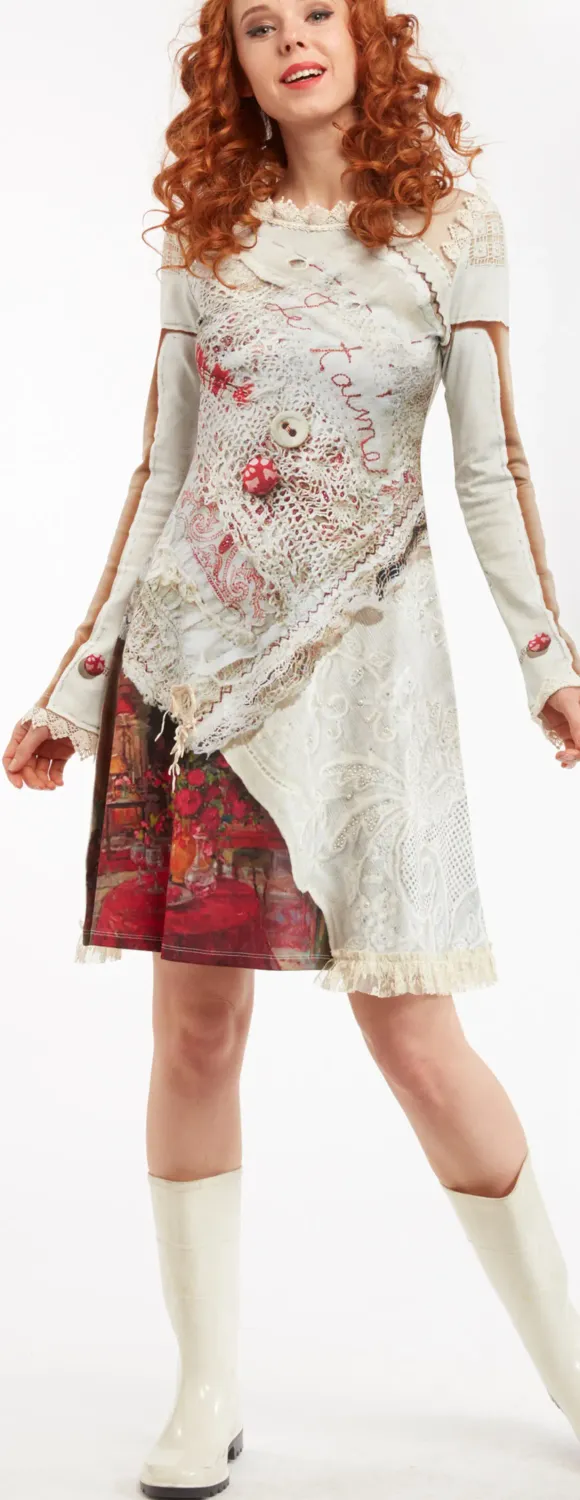 IPNG: Pink Living Room Illusion Flared Dress In Poetic Layers