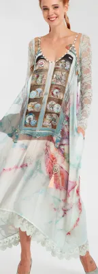 IPNG: Inna Me Rose Reflection Illusion V-Cut Maxi Dress 