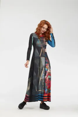 IPNG: Who Is The Woman Behind This T-Shirt Illusion Dress
