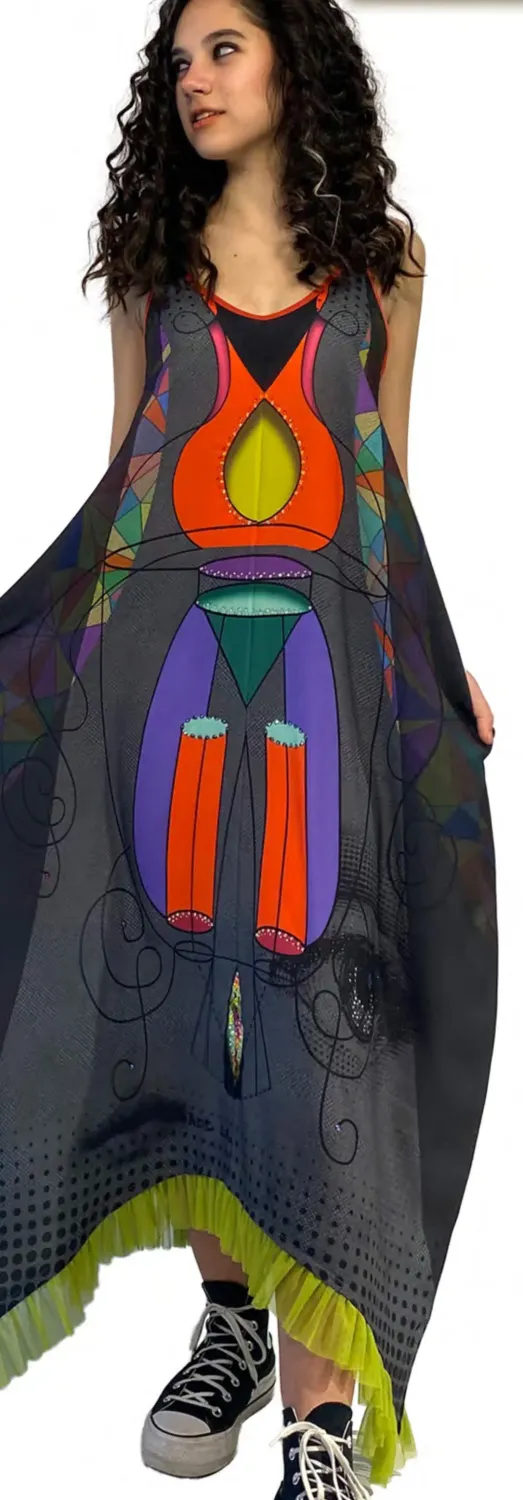 IPNG: Art Is My Body In Rhythm Illusion V-neck Flared Dress