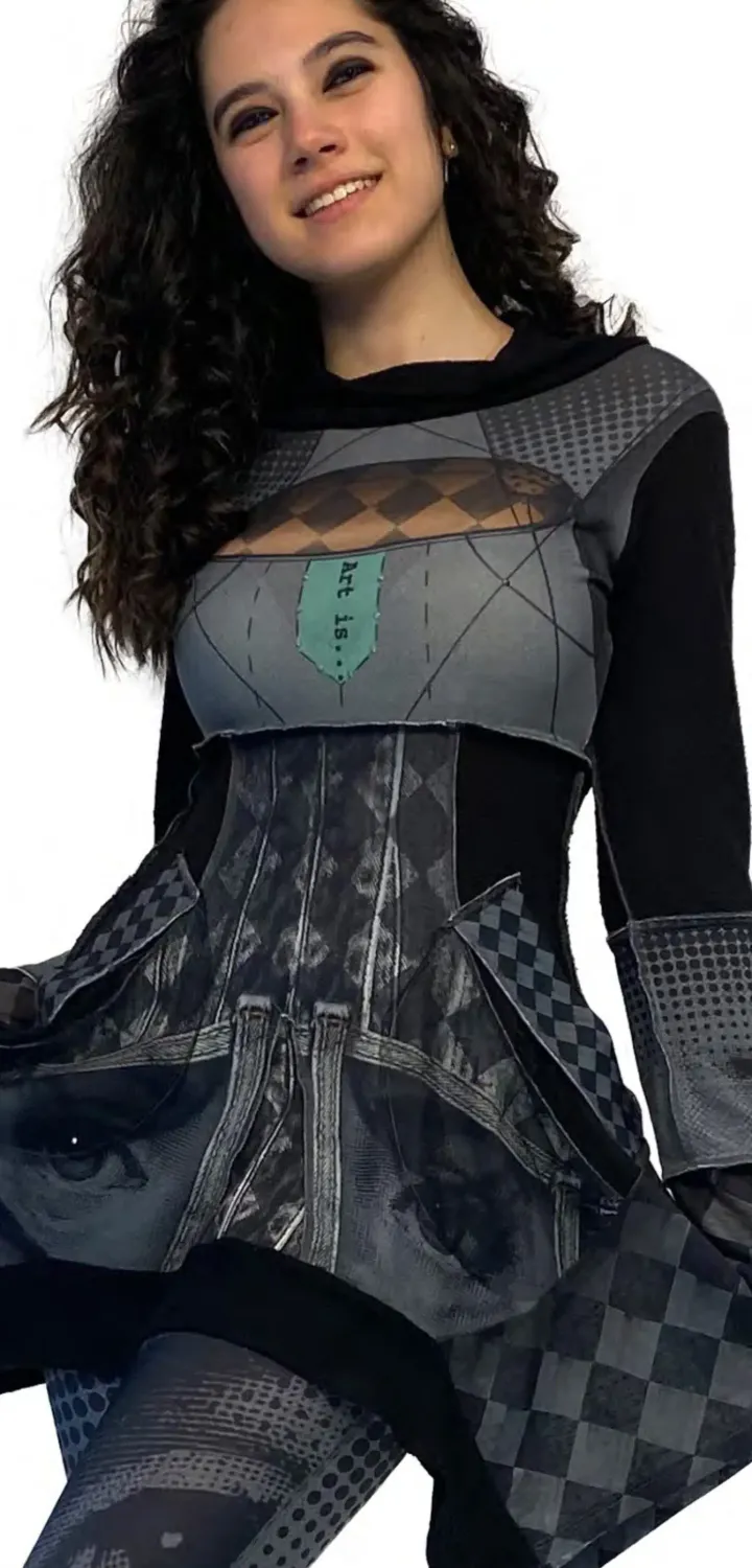 IPNG: Art Is My Body In Rhythm Flared Illusion Pocket Tunic