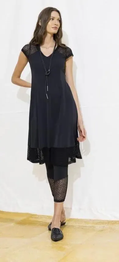 Maloka: Cropped Mesh Ankle Legging