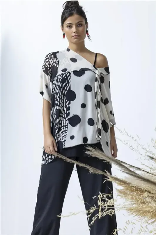 G!oze: Black And White Mesh Asymmetrical Tunic