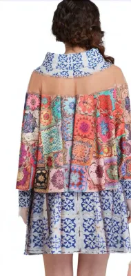 IPNG: Hot Shot Crochet Illusion Shawl Blouse