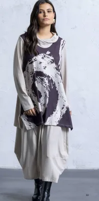 G!oze: Spiral Flared Tunic