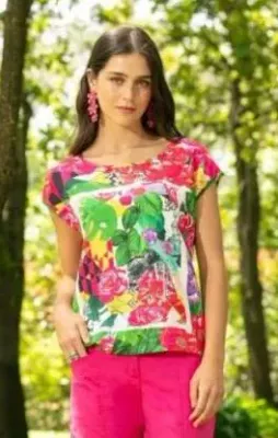 Maloka: Monet's Album Of Flowers T-Shirt
