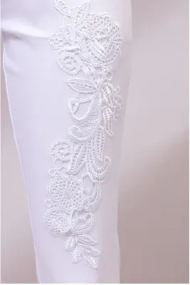 Maloka: Cotton Twill Cropped Flower Legging