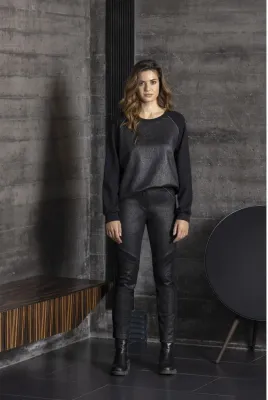 Maloka: Black Shimmer Faux Leather Legging