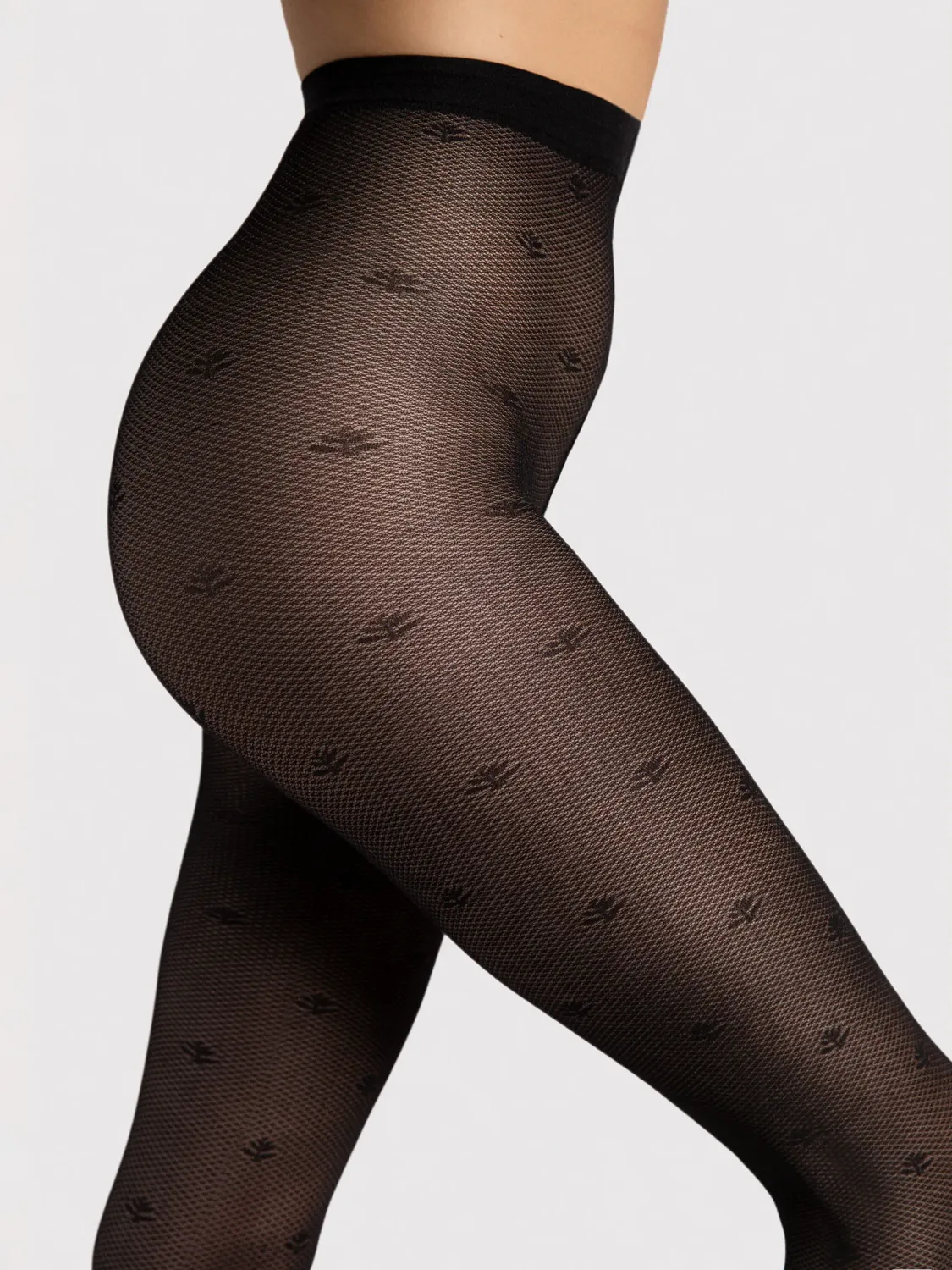 Fiore By Wild Curves: Piranha Flower 30 Denier Tights