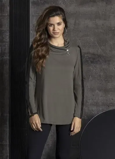 Maloka: Split Collar Zip T-Shirt Tunic