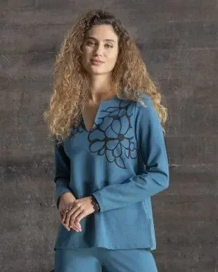 Maloka: Flower Chiseled Top