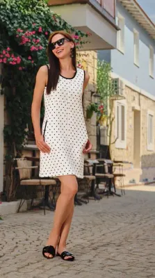 Dolcezza By Wild Curves: Breakfast At Tiffany's Black Spot Dress