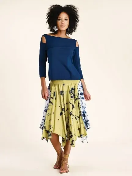 Luna Luz: Three-Quarter Open Sleeve Cotton Top In Navy