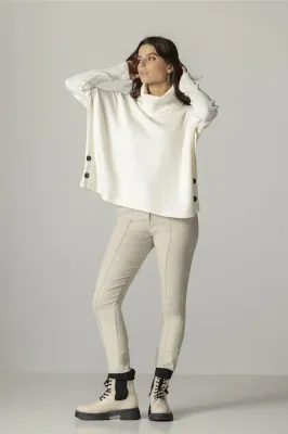 Maloka: Boxed Cut Side Buttoned Pullover
