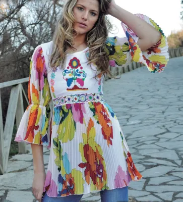 Savage Culture: Artisan Colored Cupcake Belle Tunic