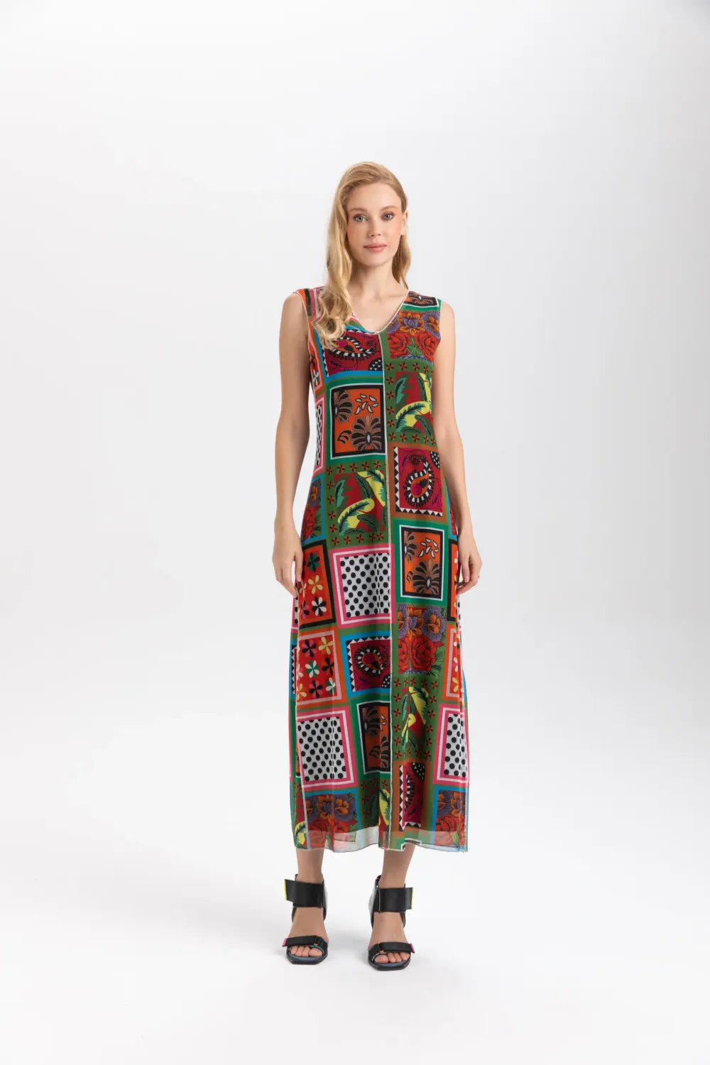 Isle Apparel By Wild Curves: Juliana Dress In Ipanema