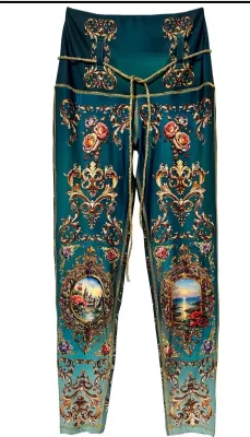 IPNG By Wild Curves: Love Language Illusion Leggings In Green