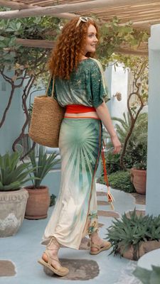 IPNG By Wild Curves: Beach Fairy Iridescent Illusion Flared Skirt
