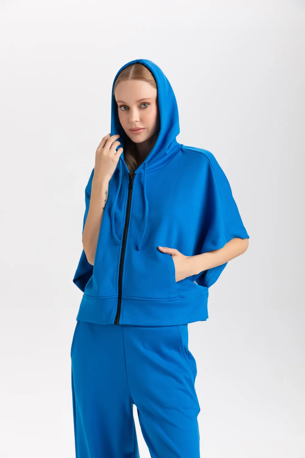 Isle Apparel By Wild Curves: Monaco Zip Hoodie In Island Blue Front