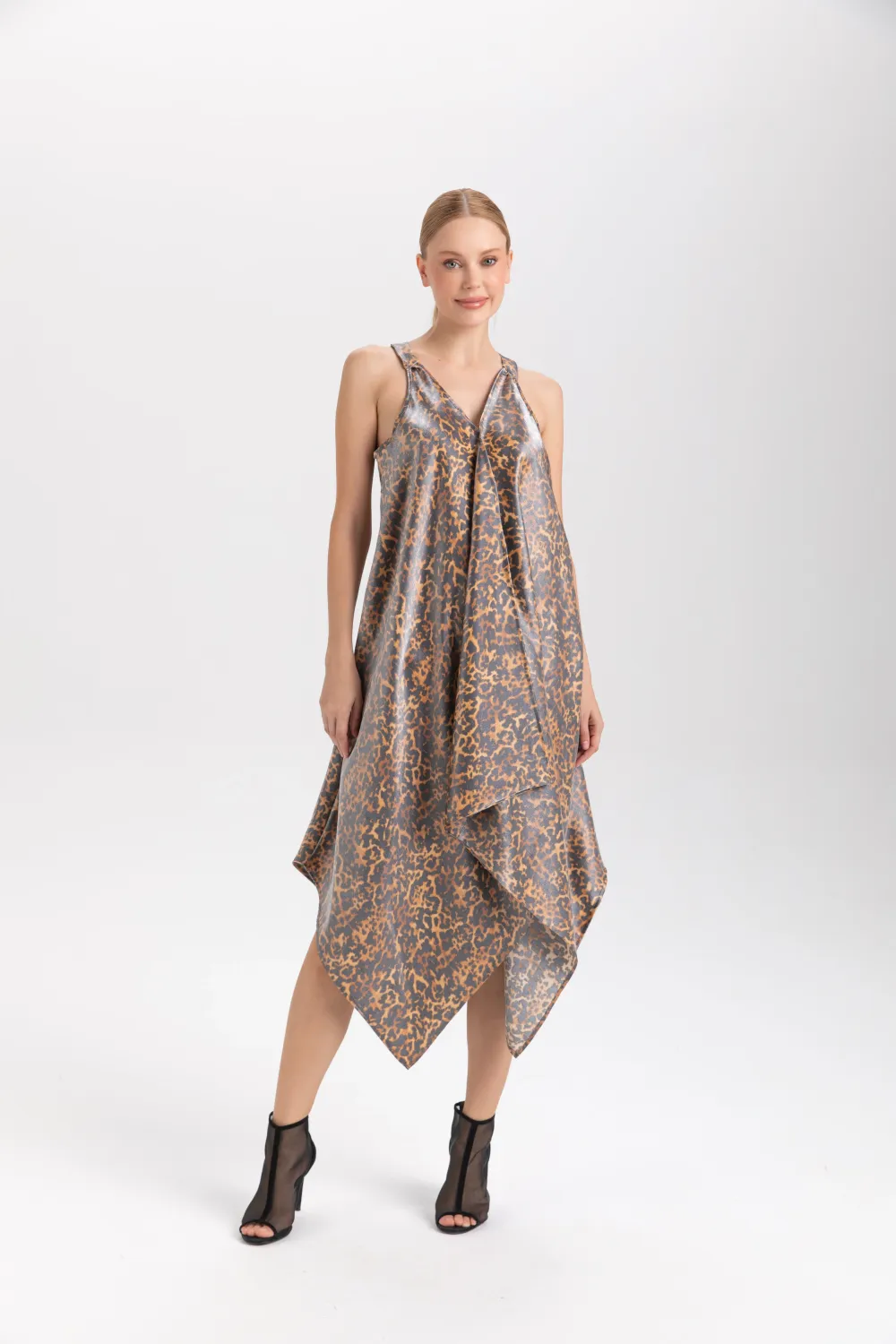 Isle Apparel By Wild Curves: Trevi Trapeze Sundress Front