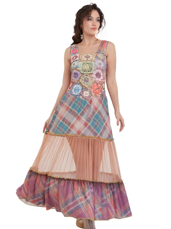 IPNG By Wild Curves: Hot Shot Crochet Illusion Dress To Skirt Front