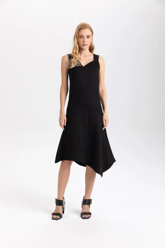 Isle Apparel By Wild Curves: Black Diamond Cut Roma Dress Front