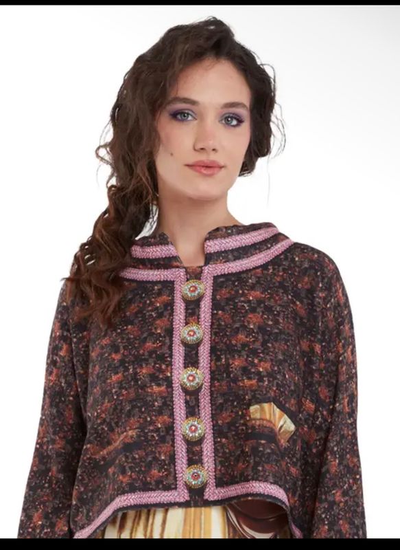 IPNG By Wild Curves: Chocolate Factory Illusion Blouse T-Mini