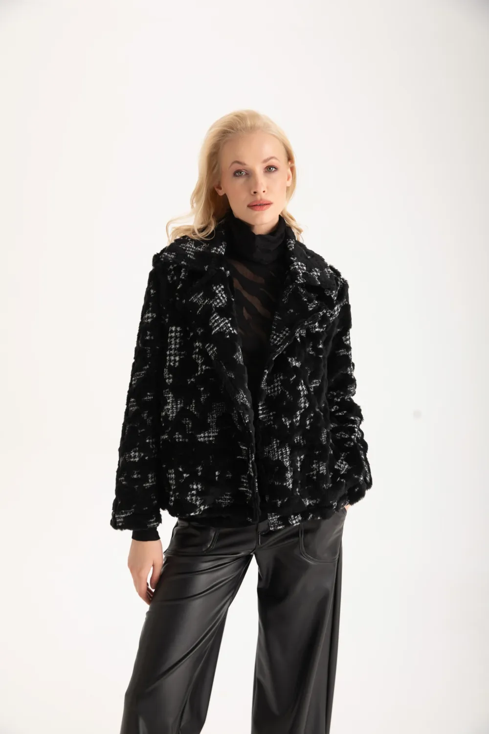 Isle Apparel By Wild Curves: Charlie Jacket In Black White Front
