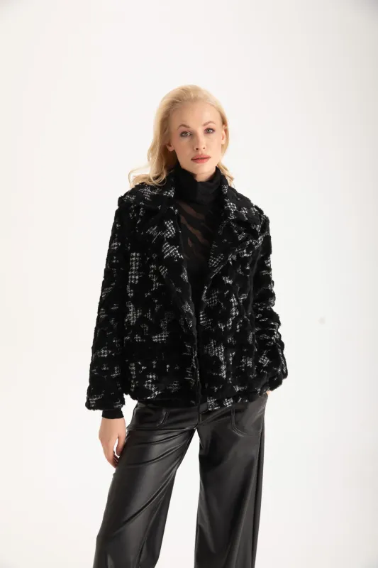 Isle Apparel By Wild Curves: Charlie Jacket In Black White Front