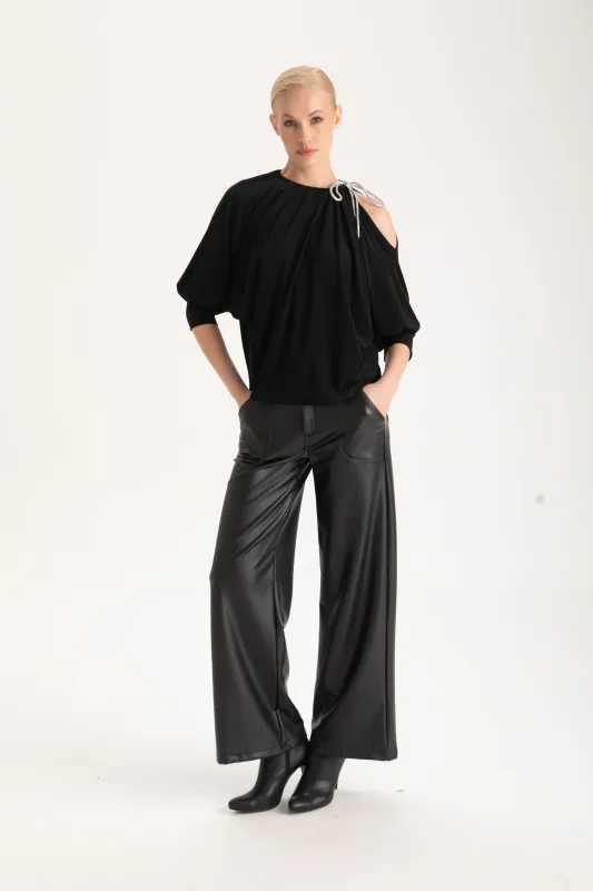 Isle Apparel By Wild Curves: Open Shoulder Juniper Bow Top Front 1