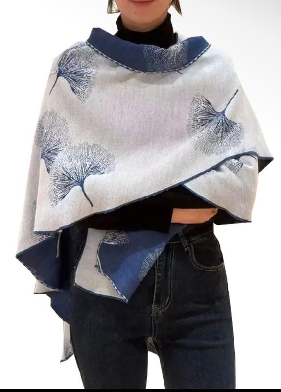 Winding River By Wild Curves: Blue/White Ginkgo Reversible Loop Wrap