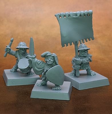 Halflings; Sheriff Boffin with Standard and Drummer (3)