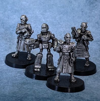 Techs and Robot (4)