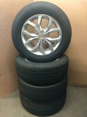 Set Of 4 Land Rover Discovery 5 19" Wheels & Tyres | LR081580 Discovery 19" 2020