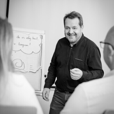 Dipl. Achtsamkeits-Trainer Dipl. Achtsamkeits-Trainer
