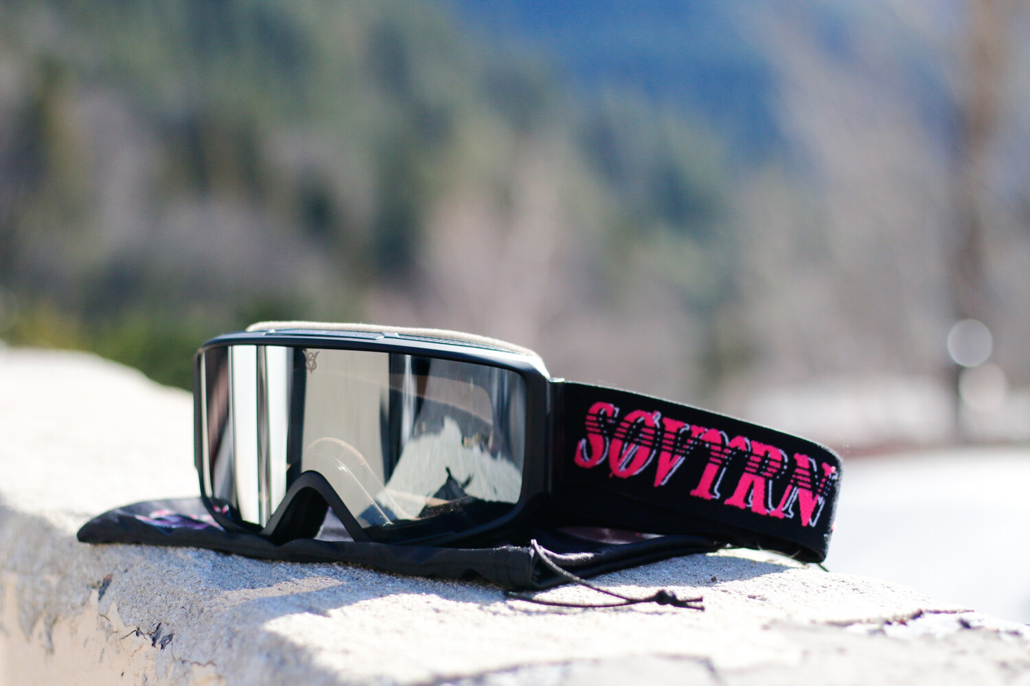 Former Goggles Black